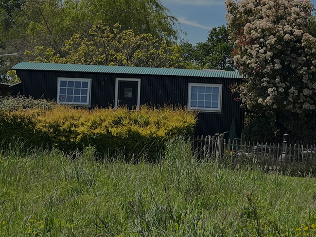 Foxhill Farm, Alderholt - Shepherd's Hut